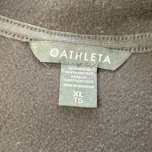 NWOT Athleta Warm Cozy Sherpa Quarter Snap Sweatshirt Pullover Black with Quilt - Picture 11 of 16
